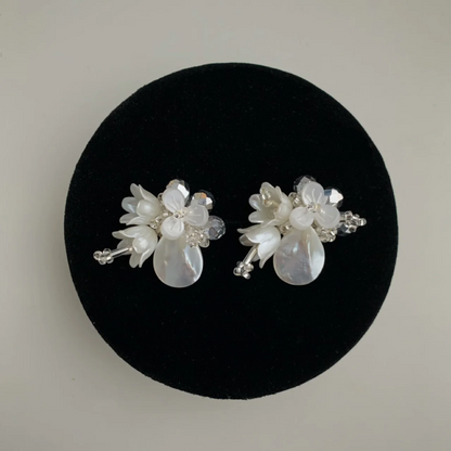 【グッズ】【🐠海底パーク】天然シェル ハンドメイドビーズ 個性的なギフト イヤリング / ピアス 【JZシリーズ】