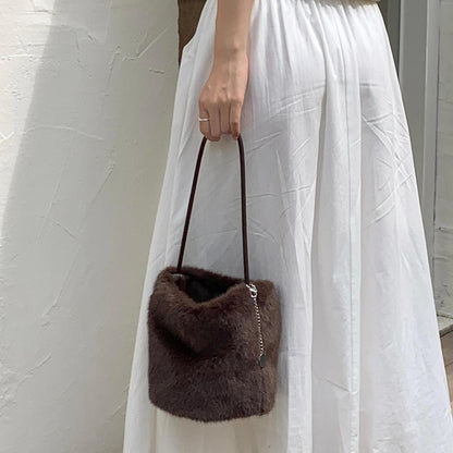 【バッグ】新作 レディース 人工ファー バケットバッグ シンプル 無地 高級感 ハンドバッグ