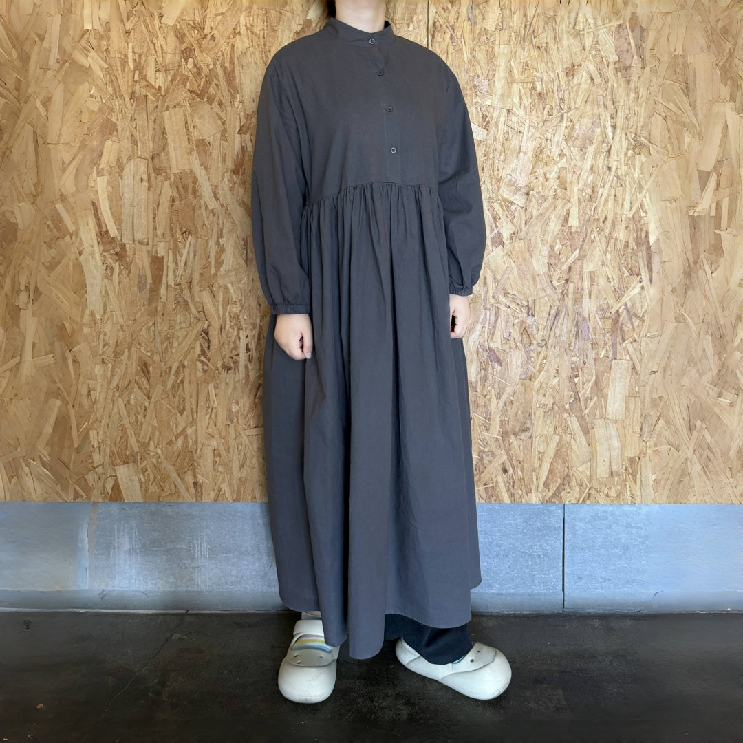 【24AW】【ワンピース】立襟 ボタン付き 長袖ワンピース