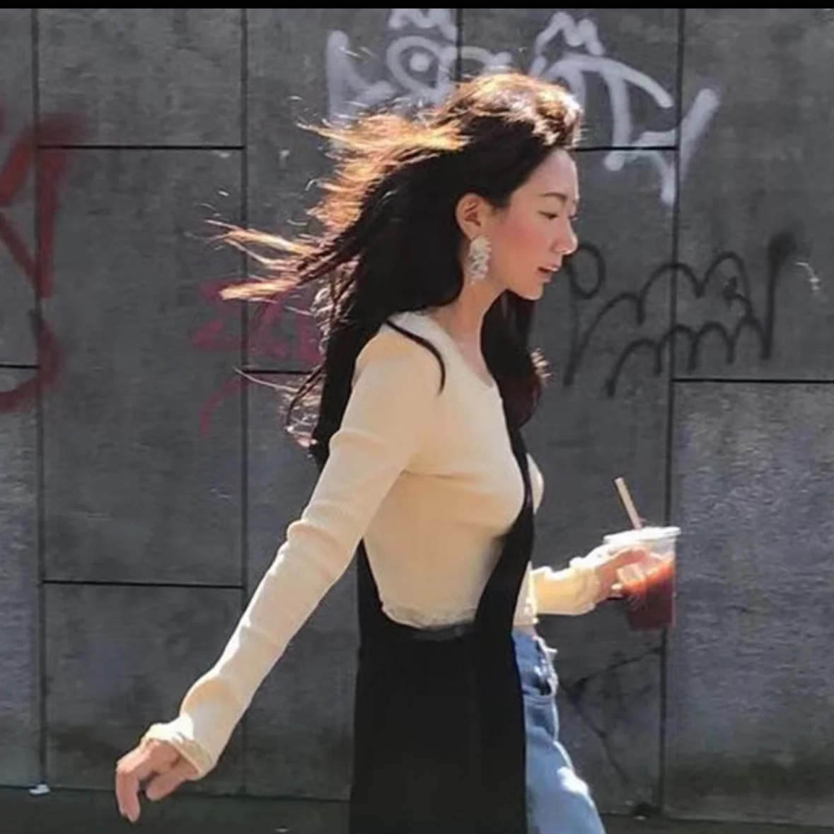 【グッズ】【✨クラゲ花火】ハンドメイドビーズ 個性的なギフト ピアス / イヤリング 【JZシリーズ】