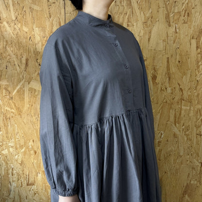 【24AW】【ワンピース】立襟 ボタン付き 長袖ワンピース