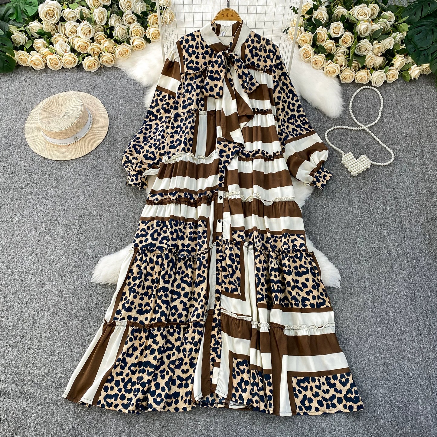 【ワンピース】プリントVネック お腹周りカバー フリル 長袖 ワンピース 【SHシリーズ】