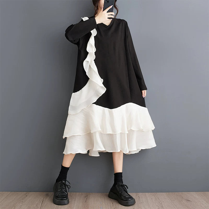 【ワンピース】Vネック 長袖ワンピース 配色切替 フリルデザイン ロング丈 大きいサイズ レディース ゆったりシルエット 着痩せ
【AHシリーズ】