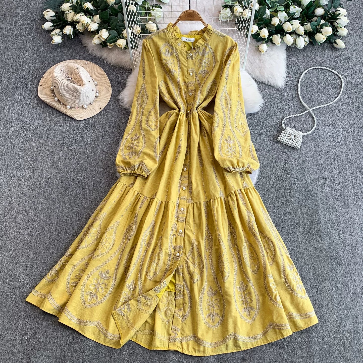 【ワンピース】重工刺繍が映える✨フリル襟 長袖 ワンピース シングルボタン ウエストシェイプ プリーツ フレア ロング丈 上品 春夏【SHシリーズ】