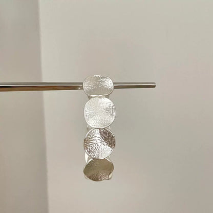 【グッズ】個性派＆ミニマル 不規則形バングル おしゃれで使いやすい大人の手元アクセサリー