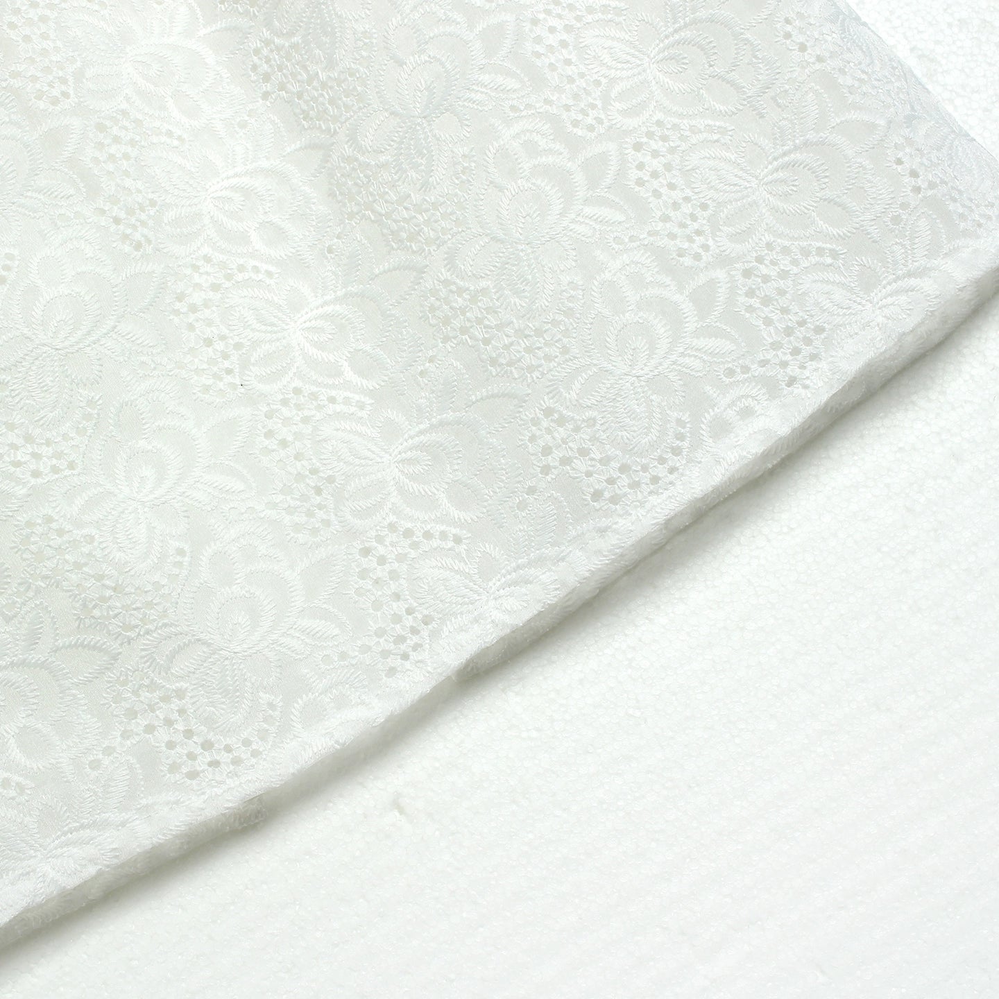 【ボトムス】刺繍入り 上品スリム ストレートスリット レースロングスカート 【JZシリーズ】