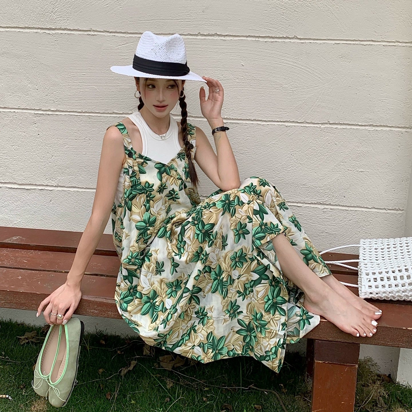 【ボトムス】フレンチリゾート風 夏 Vネック 清涼感 オールインワン【SHシリーズ】