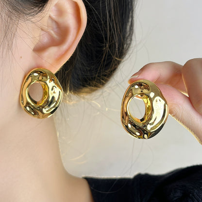 【🎁 B2G1｜先行スタート！】【グッズ】メタルピアス レディース ビッグサイズ 水滴デザイン 欧米風 小众 高級感