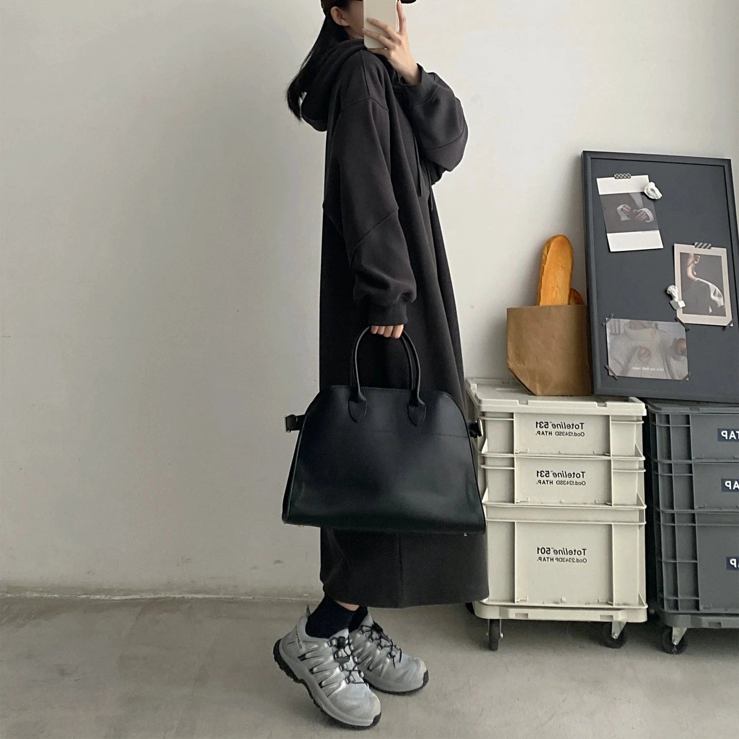 【24AW】【10～15日内発送】【ワンピース】韓国風 ゆったり プラスサイズ 裏起毛 フード付き 長袖ワンピース 【FCシリーズ】