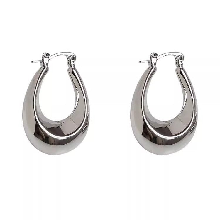 【バスト】人気急上昇 雫モチーフ高見え 春 秋 夏 冬  ピアス 【JZシリーズ】