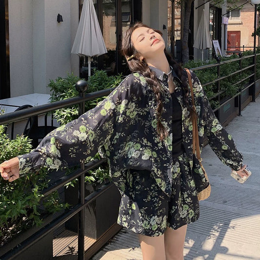 2点セット！【セットアップ】フレンチ レトロ 花柄 シャツ × ショートパンツ 上下セット 日除けにも 体型カバー 【SHシリーズ】