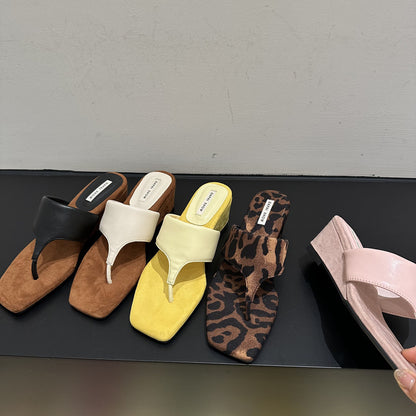 【シューズ】フレンチ厚底トングサンダル ヒョウ柄 夏スカート対応 ウェッジヒール