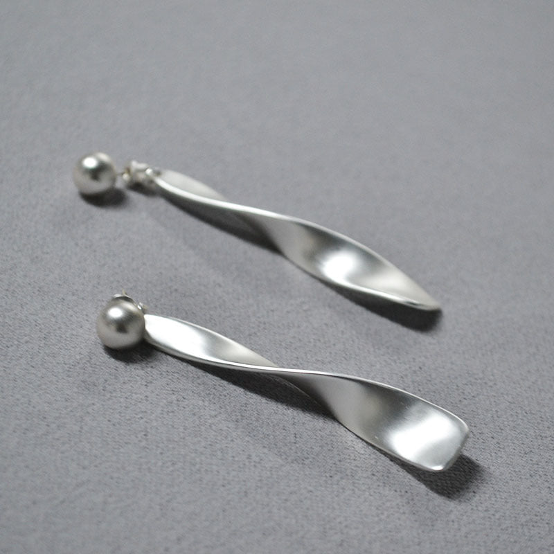 【🎁 B2G1｜先行スタート！】【グッズ】ハンドメイド風 ヨーロッパ風 個性派 ピアス レトロ 高見え 耳飾り