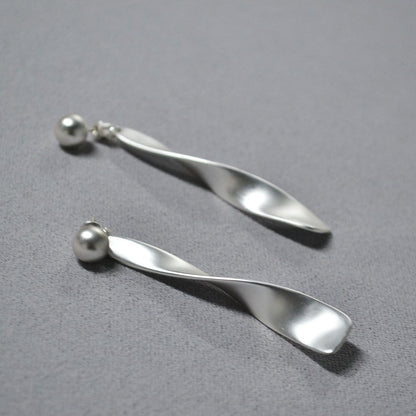 【🎁 B2G1｜先行スタート！】【グッズ】ハンドメイド風 ヨーロッパ風 個性派 ピアス レトロ 高見え 耳飾り