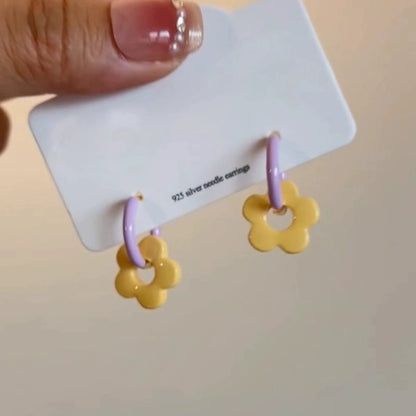 【🎁 B2G1｜先行スタート！】【グッズ】S925シルバー×ドーパミンカラー フラワーピアス｜可愛く甘く華やかに咲く花モチーフ