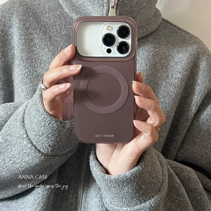 【グッズ】高級感 マット仕上げ マグネット式 iPhone17 Pro Max対応 iPhone17 / 16 Pro / 15 Pro / 14対応 全面保護 耐衝撃 ケース 新作