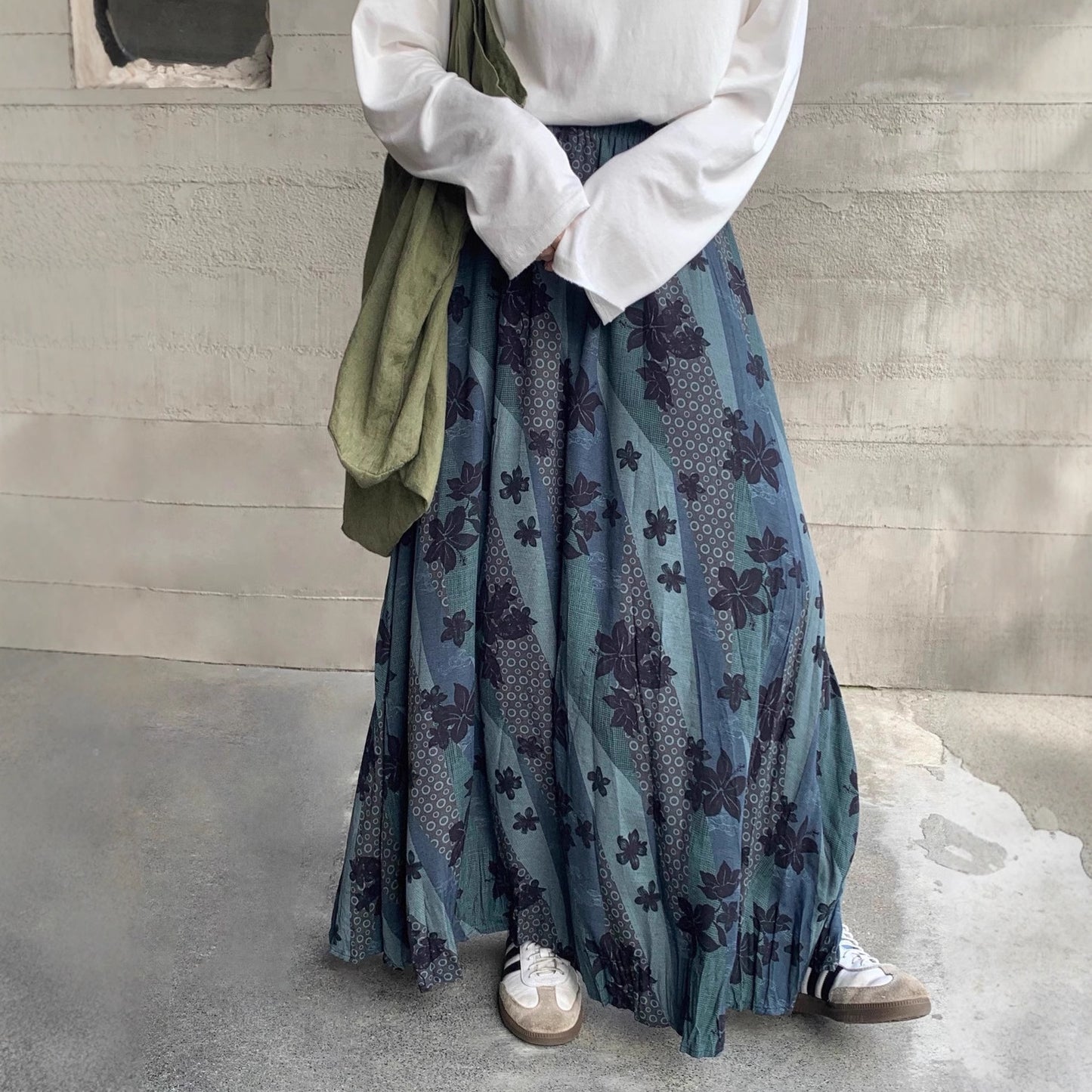 【ボトムス】レトロ配色 花柄プリント スカート ハイウエスト 秋新作 カジュアル フェミニン【SHシリーズ】