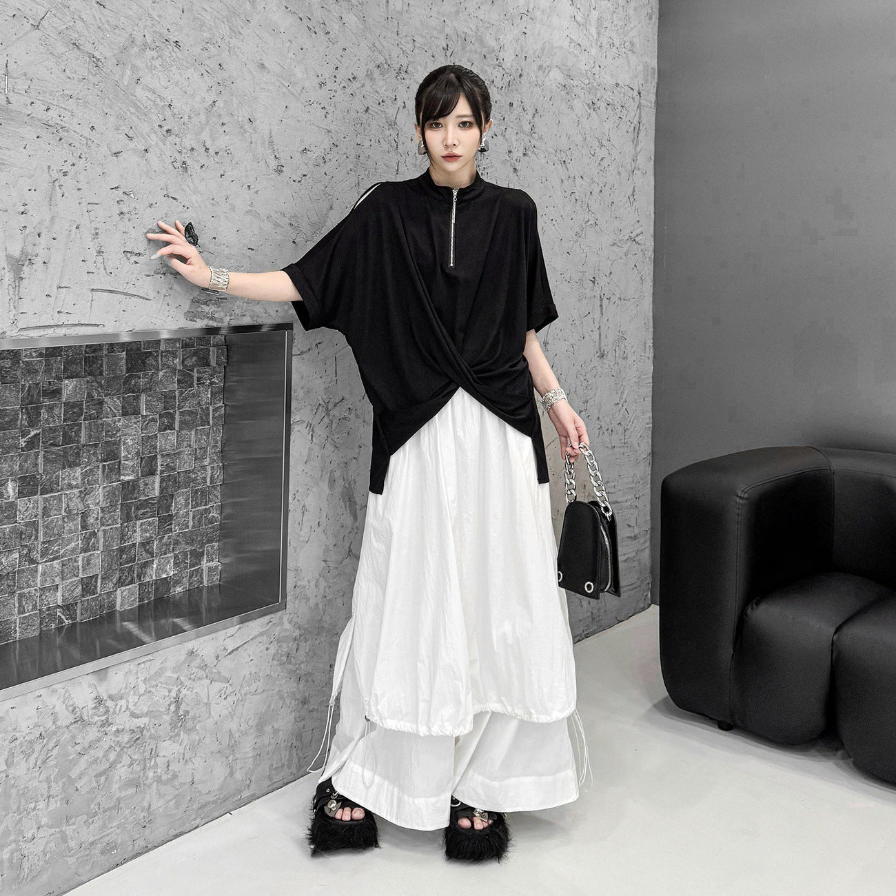 【トップス】モード系 ジップデザインTシャツ レディース 夏 半袖 アシンメトリー 裾デザイン ゆったり【AHシリーズ】