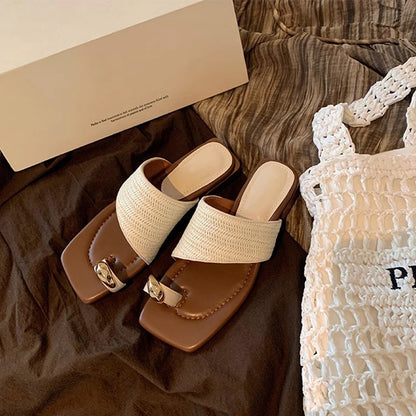 【シューズ】夏季新作 / リゾート風 ジョイントタイプ 気品あるスクエアトゥ 編み込み デザイン サンダル