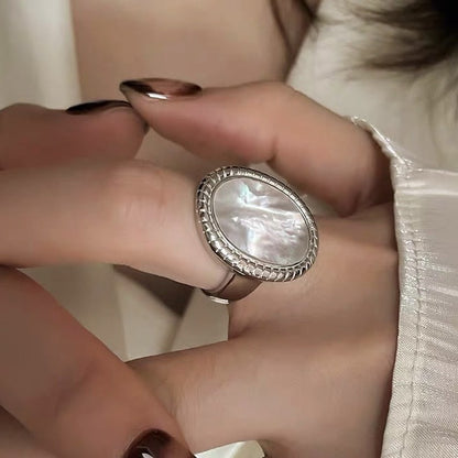 【グッズ】韓国風 オーバルシェル レトロファッション リング