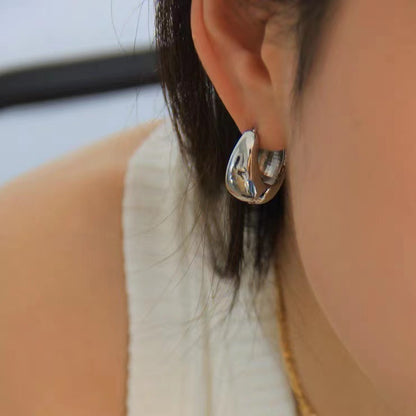 【🎁 B2G1｜先行スタート！】【グッズ】フレンチレトロ クールムード 高級感漂う デザイン ピアス