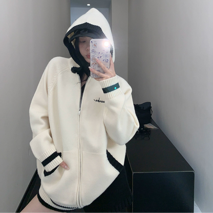 【アウター】春 秋 冬 刺繍 厚手 フード付き ファスナー付き  ニット ジャケット【FCシリーズ】