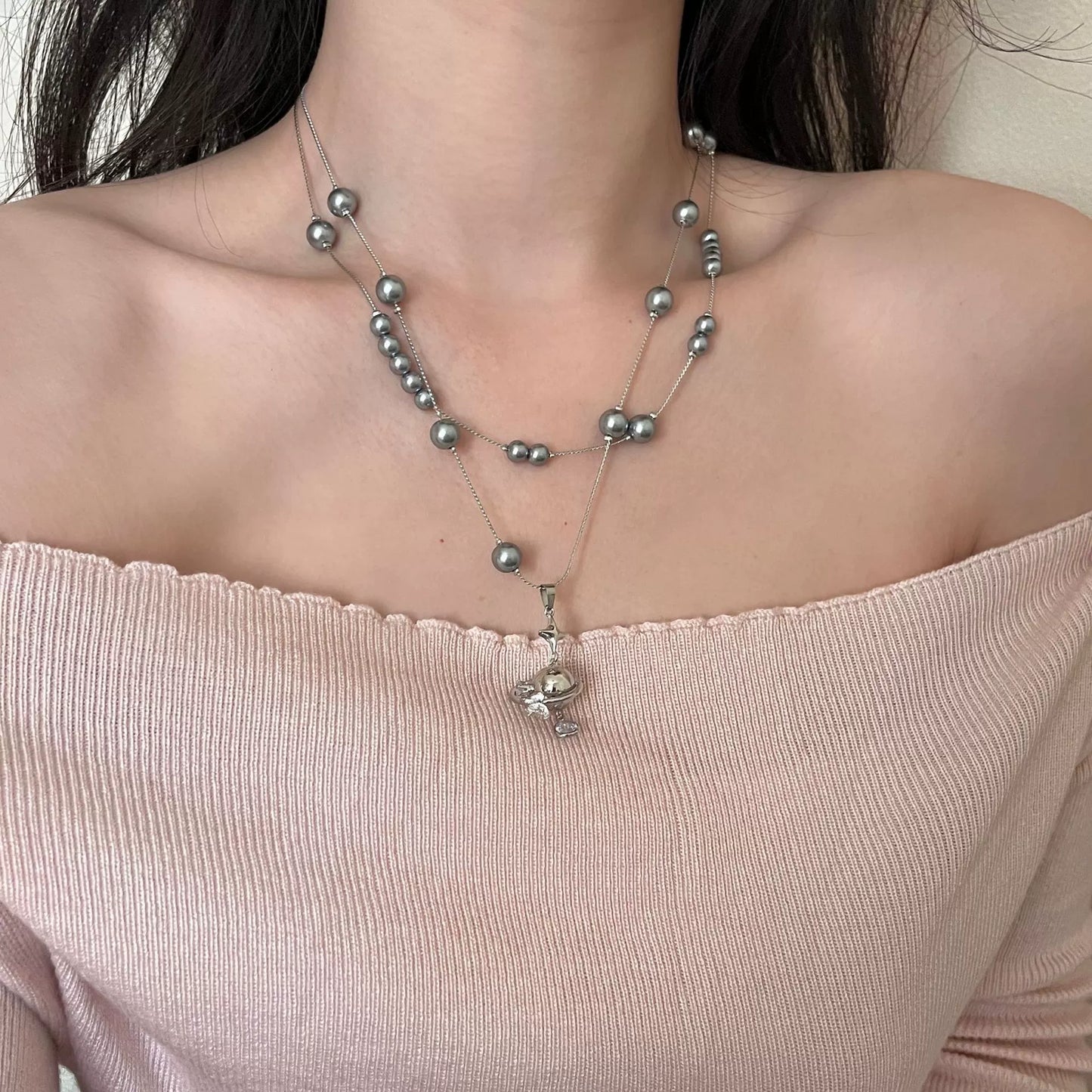 【🎁 B2G1｜先行スタート！】【グッズ】宇宙船 ペンダント× パールネックレス レディース 個性派デザイン ロングチェーン 高見え重ね付けアクセサリー