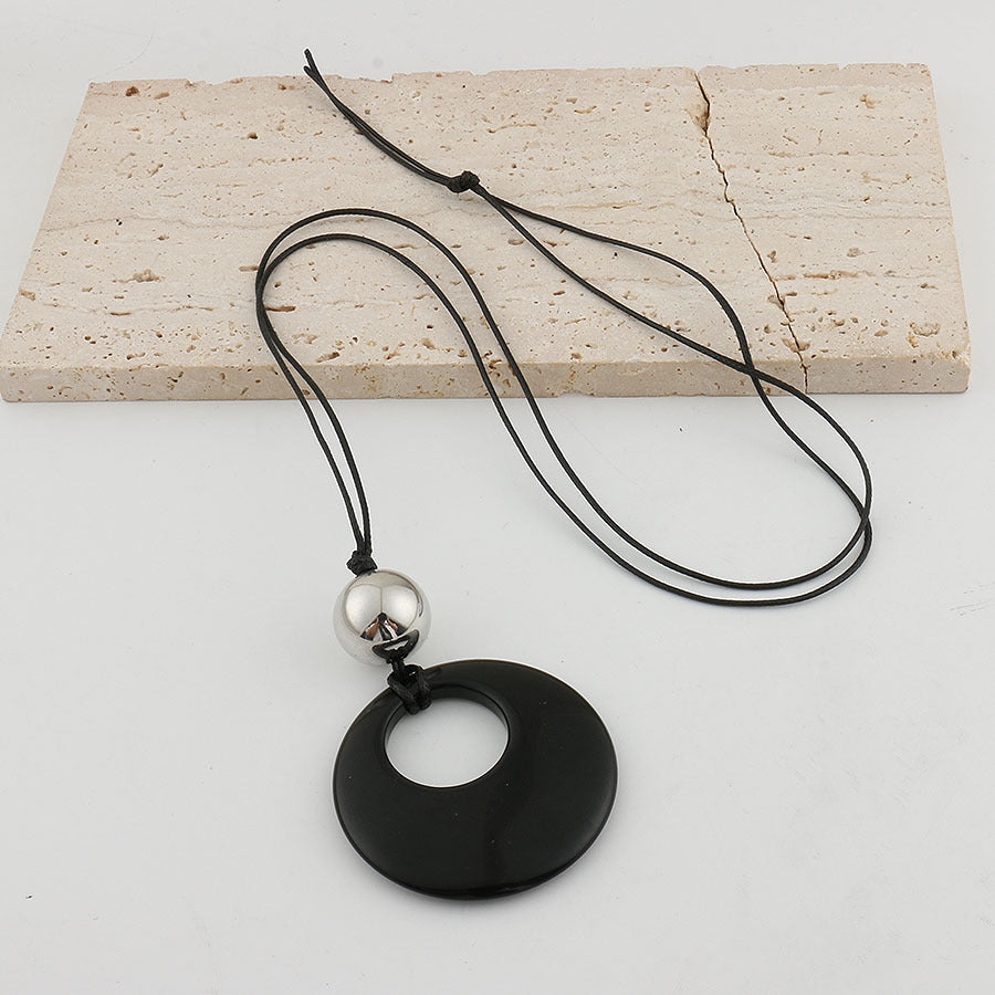 【🎁 B2G1｜先行スタート！】【グッズ】小众スタイル 黒曜石サークルチャーム ロングペンダントネックレス