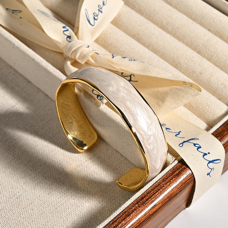 【🎁 B2G1｜先行スタート！】【グッズ】レトロ感 個性派 シンプル気質 調節可能オープンバングル レディースブレスレット