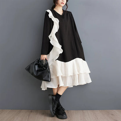 【ワンピース】Vネック 長袖ワンピース 配色切替 フリルデザイン ロング丈 大きいサイズ レディース ゆったりシルエット 着痩せ
【AHシリーズ】