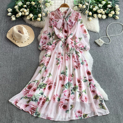 【ワンピース】大人可愛い♡フレンチバカンス風 長袖 花柄ロングワンピース｜着痩せVネック＆リボン付き【SHシリーズ】