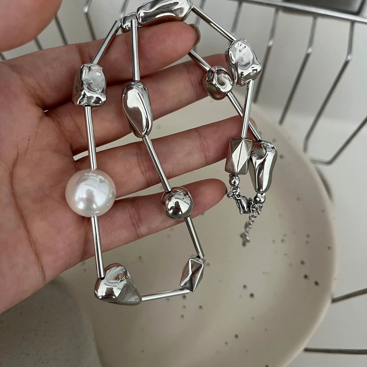 【🎁 B2G1｜先行スタート！】【グッズ】メタル×パール ネックレス レディース 高級感 個性派 チョーカー チョーカーネックレス