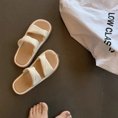 【シューズ】夏新作 ツイストワンストラップ 厚底カジュアルサンダル レディース 外履き対応