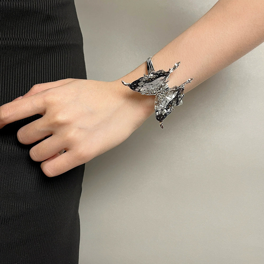 【🎁 B2G1｜先行スタート！】【グッズ】立体ブルーグラデーション バタフライ バングル レディース オープンタイプ 高級感 おしゃれ