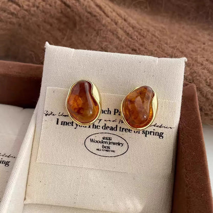 【🎁 B2G1｜先行スタート！】【グッズ】メラード風 アシンメトリー デザイン 琥珀色ピアス おしゃれ ヴィンテージ風 イヤーアクセ