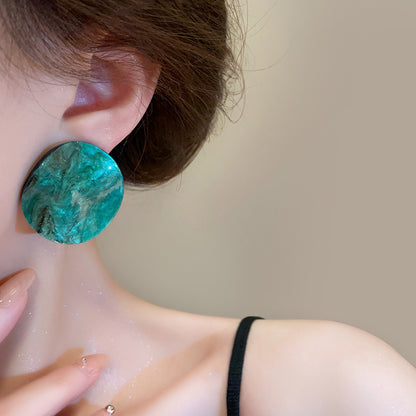 【🎁 B2G1｜先行スタート！】【グッズ】フレンチシック デザイン感 キャディーカラー ツイスト ピアス