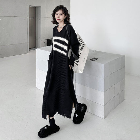 【ワンピース】Vネック ジャカードニットワンピース 秋冬 厚手 ルーズ トレンド 長袖 ロングワンピ【AHシリーズ】