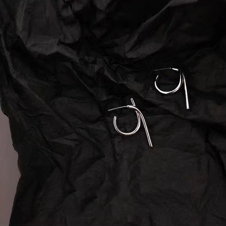 【🎁 B2G1｜先行スタート！】【グッズ】シンプルで合わせやすい プチラグジュアリー リング ピアス