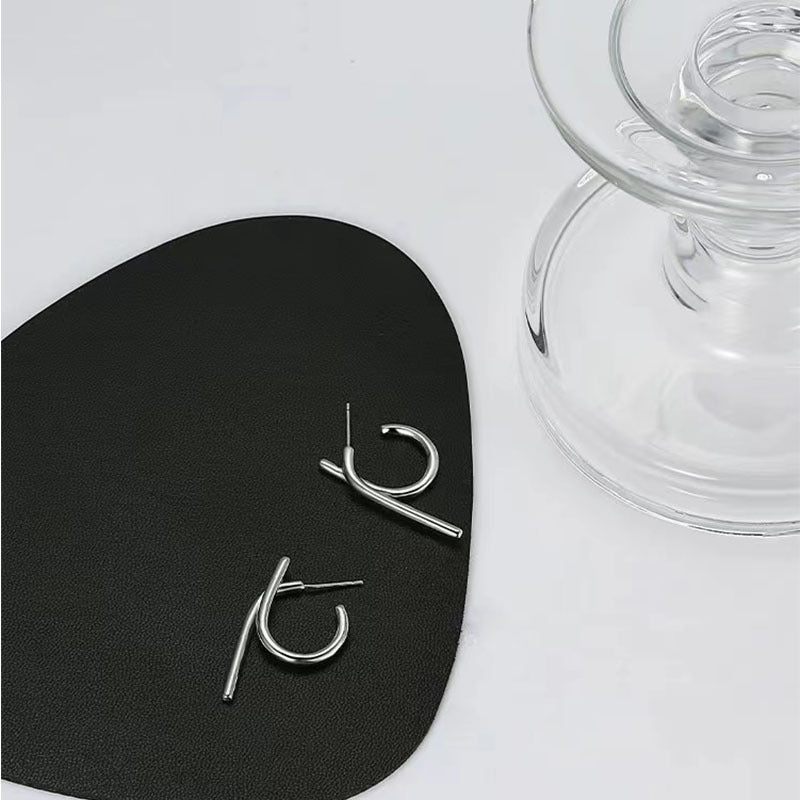 【🎁 B2G1｜先行スタート！】【グッズ】シンプルで合わせやすい プチラグジュアリー リング ピアス