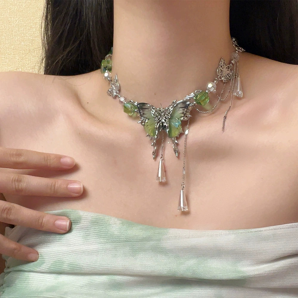 【🎁 B2G1｜先行スタート！】【グッズ】蝶モチーフ ネックレス レディース クール感 鎖骨ネックレス 精緻 チョーカー