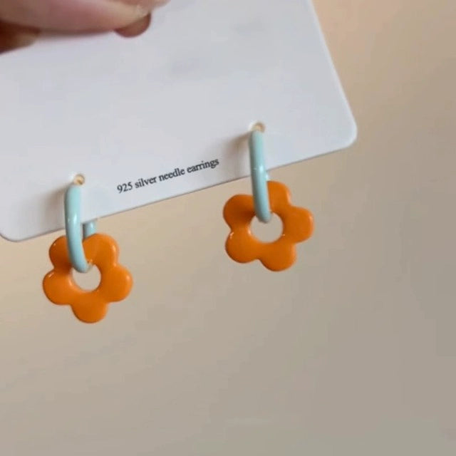 【🎁 B2G1｜先行スタート！】【グッズ】S925シルバー×ドーパミンカラー フラワーピアス｜可愛く甘く華やかに咲く花モチーフ