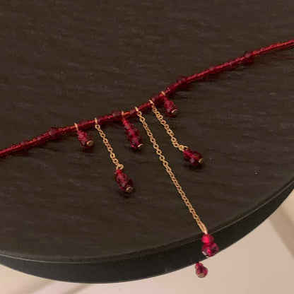 【ハロウィン】ゴシック風 レッドドロップ ビーズチョーカー アンティーク調 フリンジネックレス