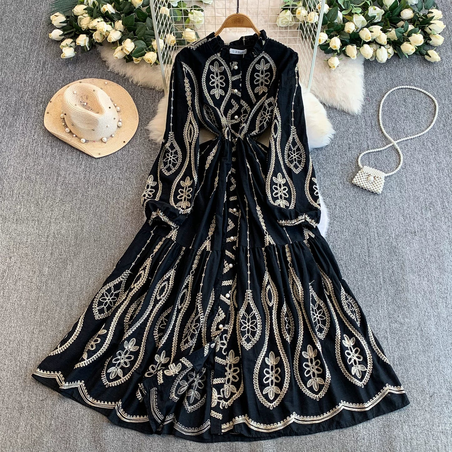 【ワンピース】重工刺繍が映える✨フリル襟 長袖 ワンピース シングルボタン ウエストシェイプ プリーツ フレア ロング丈 上品 春夏【SHシリーズ】