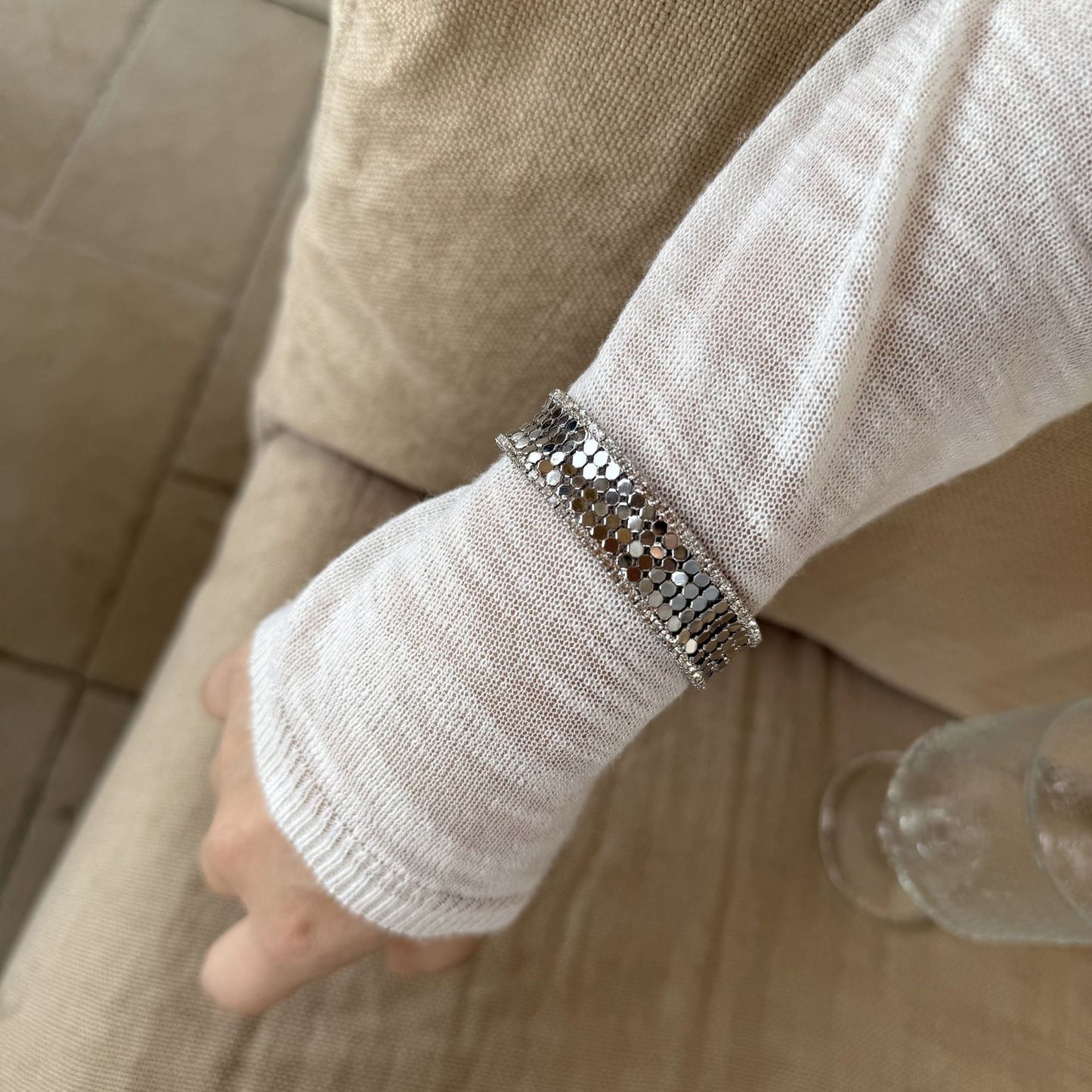 【🎁 B2G1｜先行スタート！】【グッズ】ファッションins風 着回し力抜群 気質感 チタン鋼製 オープンバングル