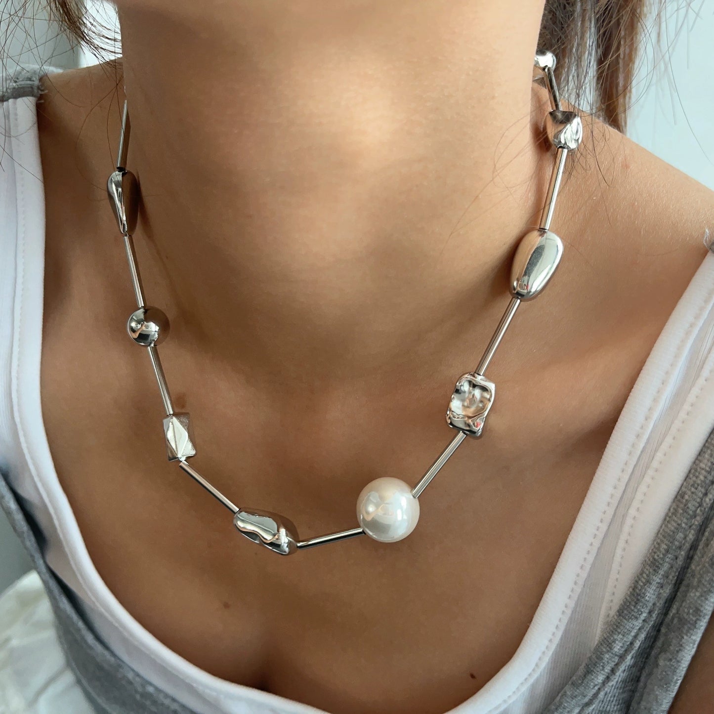 【🎁 B2G1｜先行スタート！】【グッズ】メタル×パール ネックレス レディース 高級感 個性派 チョーカー チョーカーネックレス