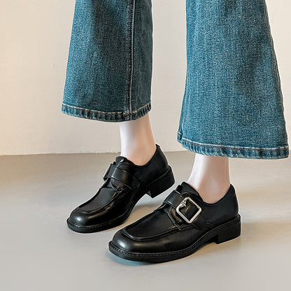 【シューズ】スクエアトゥ ベルトバックル 新作 太ヒール 学院風 ローファー ラクラク着用 シューズ お靴  パンプス