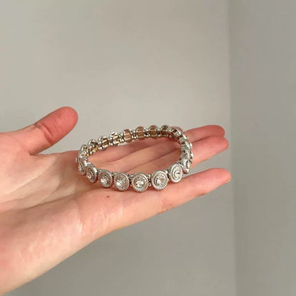 【🎁 B2G1｜先行スタート！】【グッズ】大人女子向け アクセサリー 高級感溢れるスタイリッシュなブレスレット