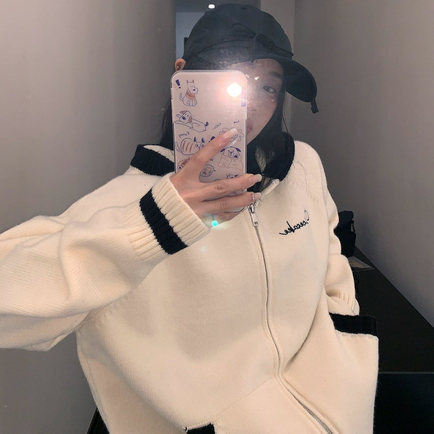 【アウター】春 秋 冬 刺繍 厚手 フード付き ファスナー付き  ニット ジャケット【FCシリーズ】