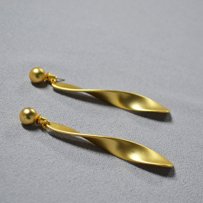 【🎁 B2G1｜先行スタート！】【グッズ】ハンドメイド風 ヨーロッパ風 個性派 ピアス レトロ 高見え 耳飾り