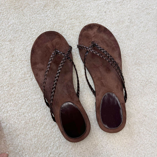 【シューズ】夏 着まわしやすい  グルカ サンダル